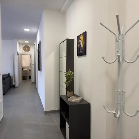 Prisma - Modern&spacious Near Fair
